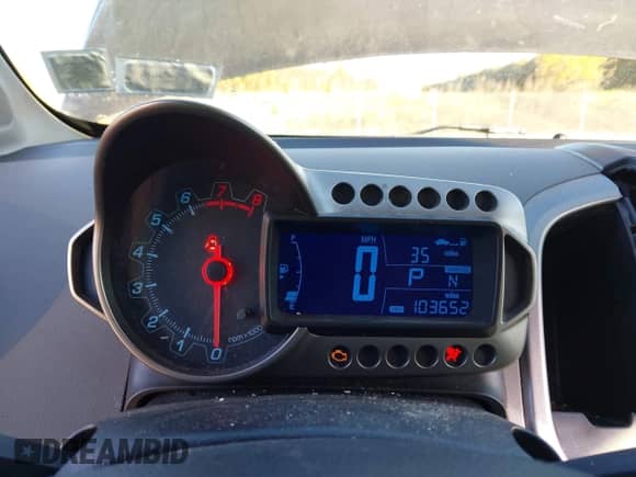 2012 Chevrolet Sonic LT с VIN 1G1JC6SH2C4121314, выставлен на аукционе IAAI как лот 43470559 с пробегом 103 652 миль миль и . История ставок и продаж доступна на DreamBid. Изображение 7.