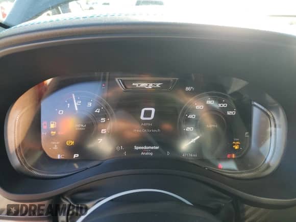 2023 Ram 1500 TRX z VIN 1C6SRFU97PN660101, wystawiony jako Copart lot #81612095 z przebiegiem 47 174 mil mil oraz Szkoda całkowita • Salvage title. Historia ofert i sprzedaży dostępna na DreamBid. Obrazek 9.