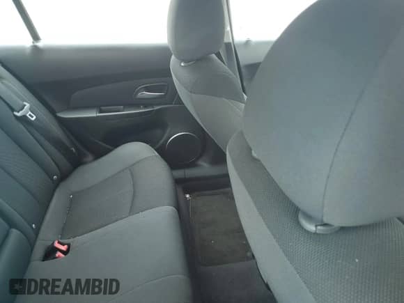 2011 Chevrolet Cruze 1LT z VIN 1G1PF5S9XB7111289, wystawiony jako Copart lot #66905785 z przebiegiem 107 249 mil mil oraz Szkoda całkowita • Salvage title. Historia ofert i sprzedaży dostępna na DreamBid. Obrazek 8.