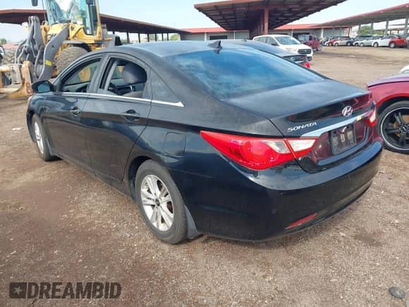 2012 Hyundai Sonata GLS with VIN 5NPEB4AC0CH461979, listed as a IAAI auction lot 43099377 with 187,885 mi miles and . Bid and sale history available at DreamBid. Image 3.
