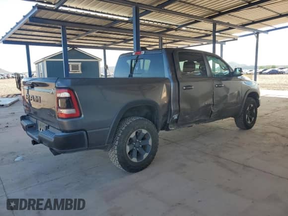 2020 Ram 1500 Rebel z VIN 1C6SRFLT4LN385004, wystawiony jako Copart lot #81076245 z przebiegiem 74 355 mil mil oraz Szkoda całkowita • Salvage title. Historia ofert i sprzedaży dostępna na DreamBid. Obrazek 3.