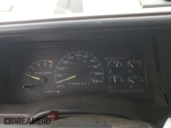 1996 Chevrolet Silverado 2500 с VIN 1GCGK29R9TE145339, выставлен на аукционе Copart как лот 69024475 с пробегом 294 228 миль миль и Списание • Salvage title. История ставок и продаж доступна на DreamBid. Изображение 9.