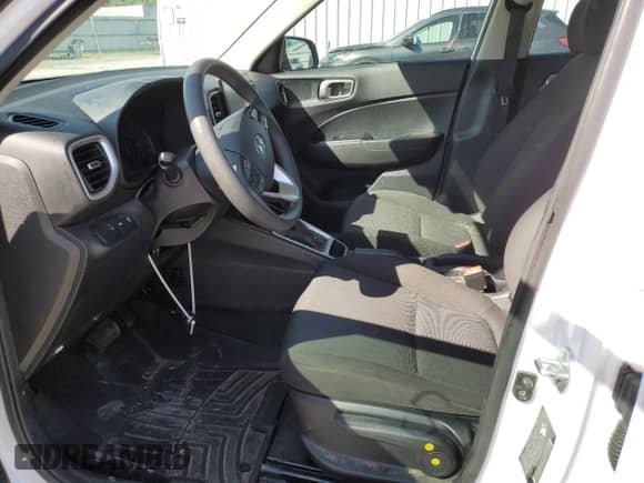 2021 Hyundai Venue SE with VIN KMHRB8A36MU103667, listed as a Copart auction lot 57169393 with 51,317 mi miles and . Bid and sale history available at DreamBid. Image 7.