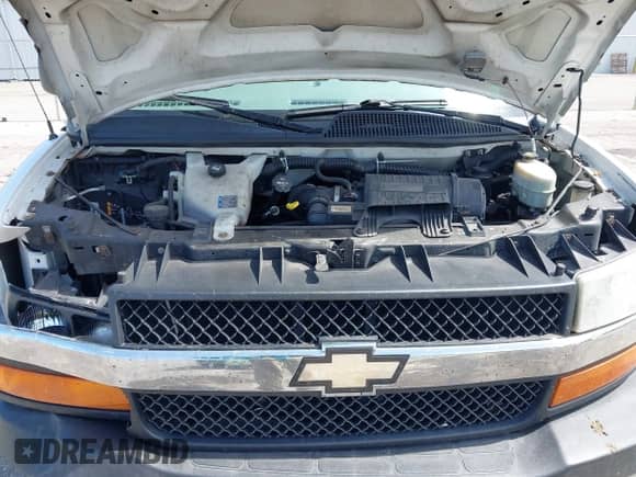 2014 Chevrolet Express Passenger LT with VIN 1GAZGYFG8E1130432, listed as a IAAI auction lot 42487756 with 176,418 mi miles and . Bid and sale history available at DreamBid. Image 10.