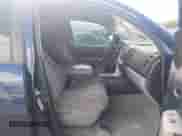 2007 Toyota Tundra SR5 z VIN 5TBET54107S454598, wystawiony jako IAAI lot #42558681 z przebiegiem 309 838 mil mil oraz . Historia ofert i sprzedaży dostępna na DreamBid. Obrazek 5.