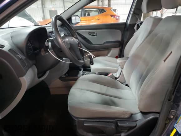 2010 Hyundai Elantra Blue с VIN KMHDU4AD2AU901973, выставлен на аукционе Copart как лот 87307304 с пробегом 141 524 миль миль и Списание • Salvage title. История ставок и продаж доступна на DreamBid. Изображение 7.