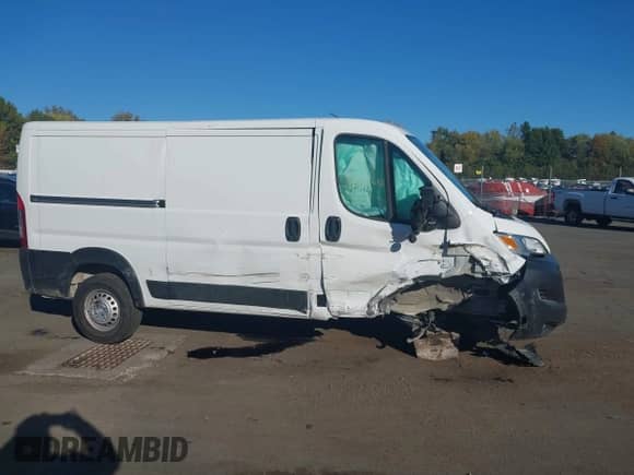 2025 Ram ProMaster Cargo Tradesman with VIN 3C6LRVVG4SE518894, listed as a IAAI auction lot 43423665 with 29,157 mi miles and . Bid and sale history available at DreamBid. Image 13.