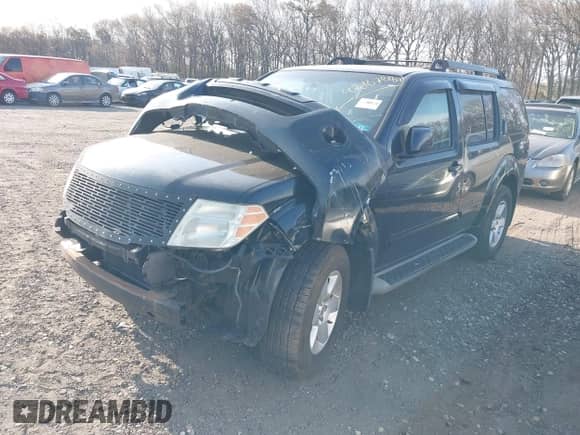 2011 Nissan Pathfinder Silver with VIN 5N1AR1NB5BC612363, listed as a IAAI auction lot 42087889 with Not provided miles and . Bid and sale history available at DreamBid. Image 2.