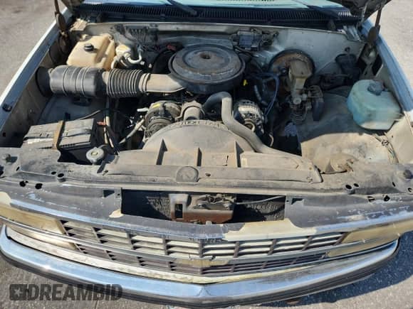 1990 Chevrolet Silverado 2500 с VIN 2GCFK29K8L1148748, выставлен на аукционе Copart как лот 64077805 с пробегом 221 372 миль миль и Списание • Salvage title. История ставок и продаж доступна на DreamBid. Изображение 11.