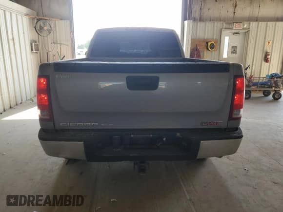 2008 GMC Sierra 1500 SLT with VIN 2GTEK19J281229801, listed as a Copart auction lot 65559395 with 158,957 mi miles and Salvage title. Bid and sale history available at DreamBid. Image 6.