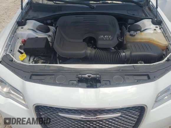 2019 Chrysler 300 Limited с VIN 2C3CCAKGXKH578159, выставлен на аукционе Copart как лот 66509835 с пробегом 60 098 миль миль и Списание • Salvage title. История ставок и продаж доступна на DreamBid. Изображение 11.