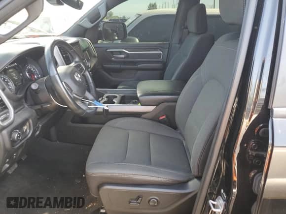 2023 Ram 1500 Lone Star z VIN 1C6RREBTXPN553048, wystawiony jako Copart lot #46255525 z przebiegiem 59 497 mil mil oraz Szkoda całkowita • Salvage title. Historia ofert i sprzedaży dostępna na DreamBid. Obrazek 7.