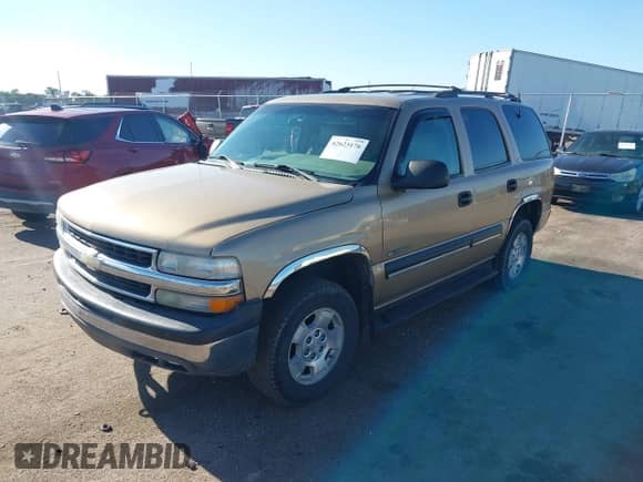 2001 Chevrolet Tahoe LS с VIN 1GNEK13T11J161861, выставлен на аукционе IAAI как лот 42623176 с пробегом 228 553 миль миль и . История ставок и продаж доступна на DreamBid. Изображение 2.