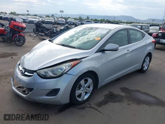 2013 Hyundai Elantra Limited с VIN 5NPDH4AE6DH320122, выставлен на аукционе IAAI как лот 43418372 с пробегом 142 483 миль миль и . История ставок и продаж доступна на DreamBid. Изображение 17.