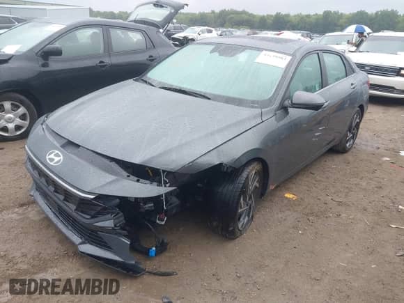 2024 Hyundai Elantra Limited with VIN KMHLP4DG0RU815050, listed as a IAAI auction lot 43139583 with 10,506 mi miles and . Bid and sale history available at DreamBid. Image 18.