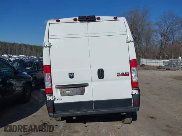 2020 Ram ProMaster Cargo z VIN 3C6TRVBG8LE127219, wystawiony jako IAAI lot #41229938 z przebiegiem Nie podano mil oraz . Historia ofert i sprzedaży dostępna na DreamBid. Obrazek 16.
