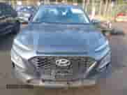 2019 Hyundai Kona SE z VIN KM8K1CAAXKU270861, wystawiony jako IAAI lot #43533383 z przebiegiem 128 687 mil mil oraz . Historia ofert i sprzedaży dostępna na DreamBid. Obrazek 13.