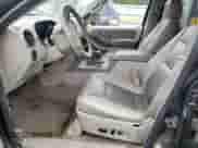 2006 Ford Explorer XLT z VIN 1FMEU73876ZA22629, wystawiony jako Copart lot #57167085 z przebiegiem 223 522 mil mil oraz Szkoda całkowita • Salvage title. Historia ofert i sprzedaży dostępna na DreamBid. Obrazek 7.