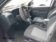 2008 Jeep Compass Sport с VIN 1J8FT47038D794794, выставлен на аукционе IAAI как лот 42807895 с пробегом Не указан миль и . История ставок и продаж доступна на DreamBid. Изображение 5.