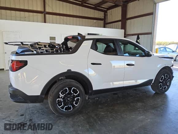 2024 Hyundai Santa Cruz SEL z VIN 5NTJBDDE7RH108838, wystawiony jako Copart lot #80703594 z przebiegiem 11 524 mil mil oraz Czysty tytuł • Clean title. Historia ofert i sprzedaży dostępna na DreamBid. Obrazek 3.