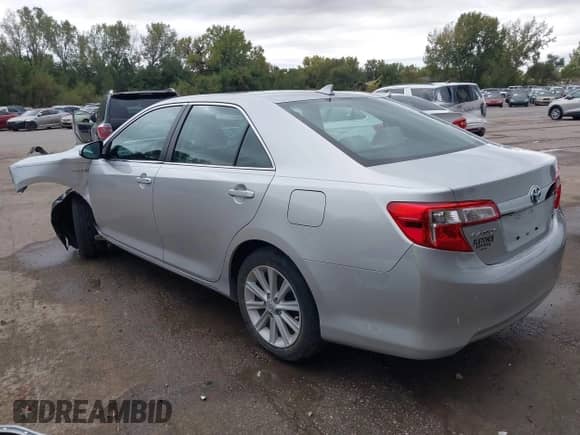 2013 Toyota Camry LE z VIN 4T1BD1FK2DU069763, wystawiony jako IAAI lot #43414989 z przebiegiem 70 738 mil mil oraz . Historia ofert i sprzedaży dostępna na DreamBid. Obrazek 3.