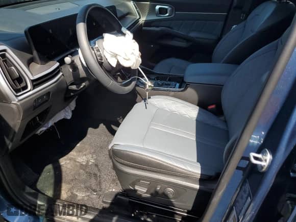 2025 Kia Sorento SX Prestige z VIN KNDRKDJG4S5352380, wystawiony jako Copart lot #71457225 z przebiegiem 933 mil mil oraz Szkoda całkowita • Salvage title. Historia ofert i sprzedaży dostępna na DreamBid. Obrazek 7.