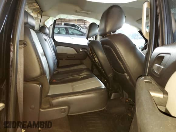 2010 GMC Sierra 1500 SLT z VIN 3GTRKWE21AG134446, wystawiony jako Copart lot #59739245 z przebiegiem 152 704 mil mil oraz Szkoda całkowita • Salvage title. Historia ofert i sprzedaży dostępna na DreamBid. Obrazek 10.