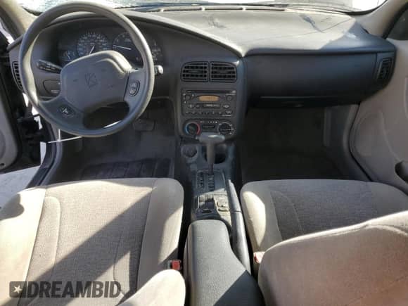 2000 Saturn SL with VIN 1G8ZK5276YZ227493, listed as a Copart auction lot 48172835 with 105,806 mi miles and Salvage title. Bid and sale history available at DreamBid. Image 8.