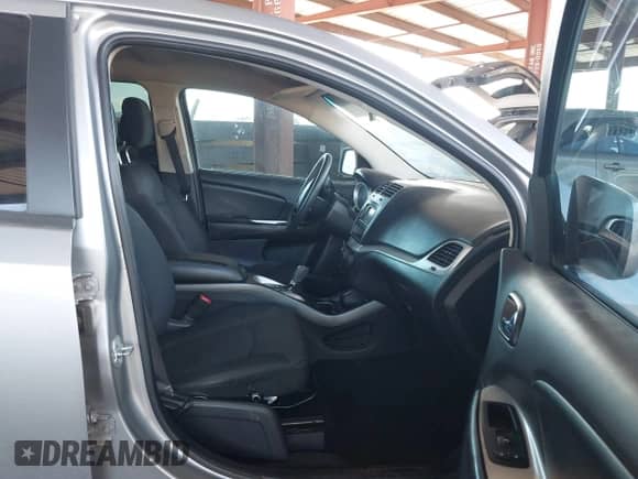 2016 Dodge Journey SXT with VIN 3C4PDCBG3GT180960, listed as a IAAI auction lot 43165646 with 162,770 mi miles and . Bid and sale history available at DreamBid. Image 5.