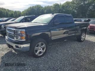 2015 Chevrolet Silverado 1500 LT z VIN 1GCVKREC2FZ214077, wystawiony jako Copart lot #66262375 z przebiegiem 155 696 mil mil oraz Szkoda całkowita • Salvage title. Historia ofert i sprzedaży dostępna na DreamBid. Obrazek 1.