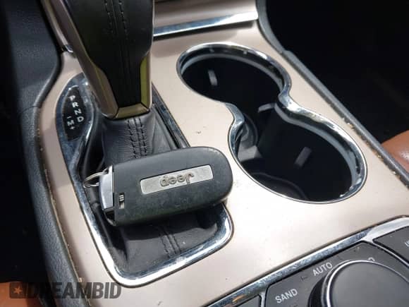 2016 Jeep Grand Cherokee Summit с VIN 1C4RJFJG5GC337372, выставлен на аукционе IAAI как лот 42998534 с пробегом 134 572 миль миль и . История ставок и продаж доступна на DreamBid. Изображение 11.