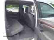 2023 GMC Sierra 1500 Elevation z VIN 3GTUUCED5PG356243, wystawiony jako IAAI lot #42312425 z przebiegiem 27 555 mil mil oraz . Historia ofert i sprzedaży dostępna na DreamBid. Obrazek 8.