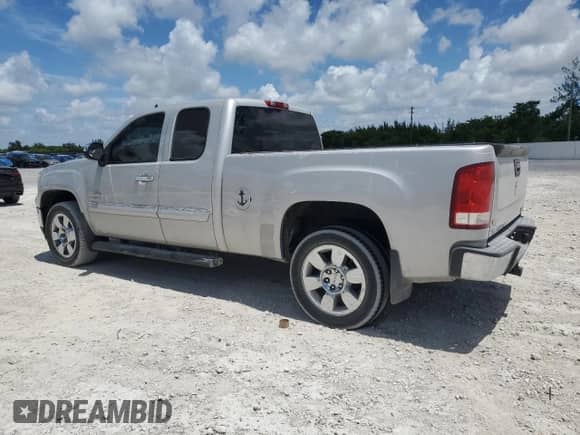 2010 GMC Sierra 1500 SLE z VIN 1GTSCVE08AZ131079, wystawiony jako Copart lot #61033675 z przebiegiem 193 451 mil mil oraz Szkoda całkowita • Salvage title. Historia ofert i sprzedaży dostępna na DreamBid. Obrazek 2.