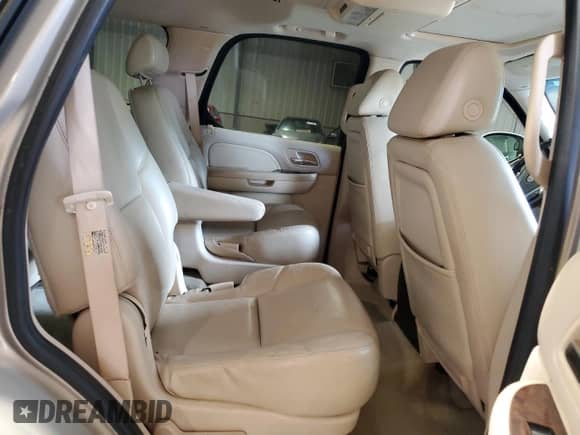 2007 Cadillac Escalade with VIN 1GYFK63857R138805, listed as a Copart auction lot 81889925 with 215,065 mi miles and Clean title. Bid and sale history available at DreamBid. Image 11.