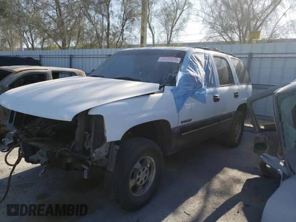 2000 Chevrolet Tahoe LS z VIN 1GNEC13T4YJ181092, wystawiony jako Copart lot #48438825 z przebiegiem Nie podano mil oraz Nie do naprawy • Non repairable. Historia ofert i sprzedaży dostępna na DreamBid. Obrazek 1.