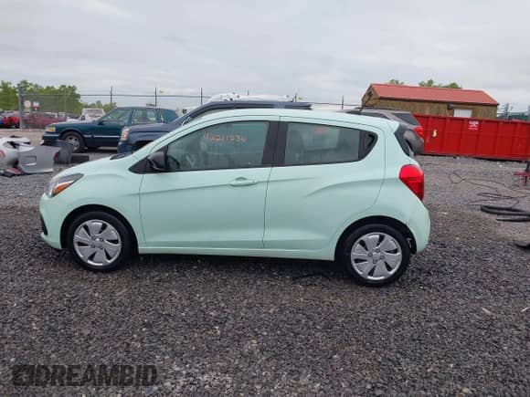 2018 Chevrolet Spark LS с VIN KL8CB6SA8JC470530, выставлен на аукционе IAAI как лот 42211236 с пробегом 107 195 миль миль и . История ставок и продаж доступна на DreamBid. Изображение 14.