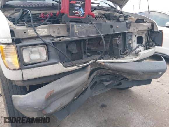 2007 Ford Econoline Cargo with VIN 1FTNS24W17DA81426, listed as a IAAI auction lot 42293734 with 338,101 mi miles and . Bid and sale history available at DreamBid. Image 6.