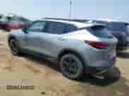 2023 Chevrolet Blazer LT z VIN 3GNKBHR44PS201708, wystawiony jako Copart lot #60541655 z przebiegiem 25 716 mil mil oraz Szkoda całkowita • Salvage title. Historia ofert i sprzedaży dostępna na DreamBid. Obrazek 2.