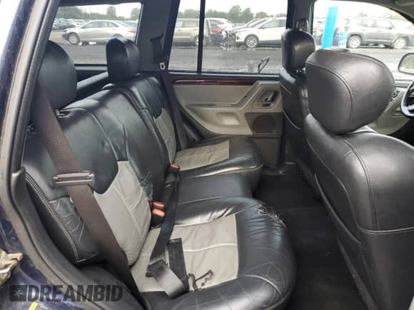 2004 Jeep Grand Cherokee Overland с VIN 1J8GW68JX4C264949, выставлен на аукционе Copart как лот 82306755 с пробегом 258 711 миль миль и Списание • Salvage title. История ставок и продаж доступна на DreamBid. Изображение 11.