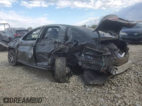 2023 Toyota Camry SE z VIN 4T1G11AK9PU742963, wystawiony jako Copart lot #82160895 z przebiegiem 83 141 mil mil oraz Szkoda całkowita • Salvage title. Historia ofert i sprzedaży dostępna na DreamBid. Obrazek 2.