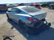 2010 Hyundai Genesis Coupe Premium z VIN KMHHT6KD1AU040560, wystawiony jako IAAI lot #41360956 z przebiegiem 118 738 mil mil oraz . Historia ofert i sprzedaży dostępna na DreamBid. Obrazek 3.