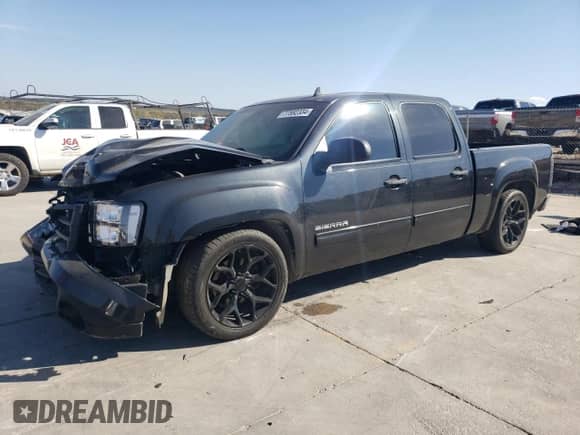 2010 GMC Sierra 1500 SL z VIN 3GTRCUEA9AG123123, wystawiony jako Copart lot #77582334 z przebiegiem 230 193 mil mil oraz Szkoda całkowita • Salvage title. Historia ofert i sprzedaży dostępna na DreamBid. Obrazek 1.
