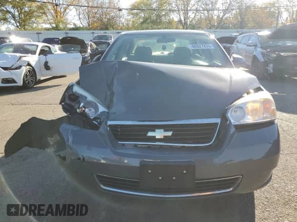 2008 Chevrolet Malibu Classic LS 1FL z VIN 1G1ZS58F78F106292, wystawiony jako Copart lot #86827835 z przebiegiem 130 046 mil mil oraz Szkoda całkowita • Salvage title. Historia ofert i sprzedaży dostępna na DreamBid. Obrazek 5.