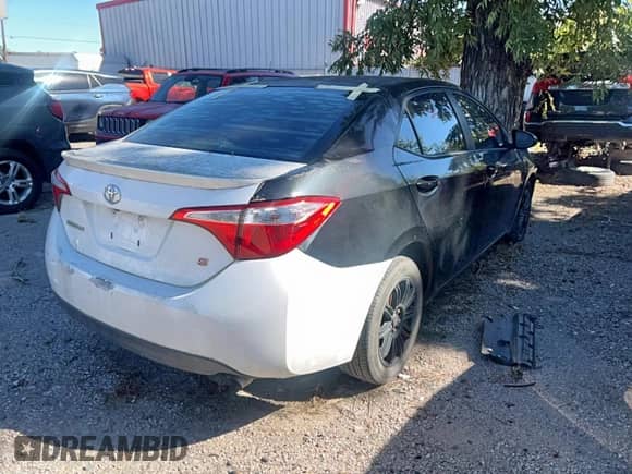 2016 Toyota Corolla L с VIN 5YFBURHE2GP398197, выставлен на аукционе Copart как лот 90863345 с пробегом 133 629 миль миль и Списание • Salvage title. История ставок и продаж доступна на DreamBid. Изображение 4.
