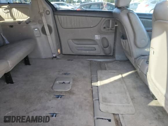 2005 Toyota Sienna XLE z VIN 5TDBA22C65S043478, wystawiony jako Copart lot #81345595 z przebiegiem 165 337 mil mil oraz Szkoda całkowita • Salvage title. Historia ofert i sprzedaży dostępna na DreamBid. Obrazek 11.