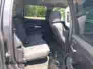 2015 Chevrolet Silverado 2500HD LT z VIN 1GC1KVE82FF572185, wystawiony jako IAAI lot #42207194 z przebiegiem 245 109 mil mil oraz . Historia ofert i sprzedaży dostępna na DreamBid. Obrazek 8.