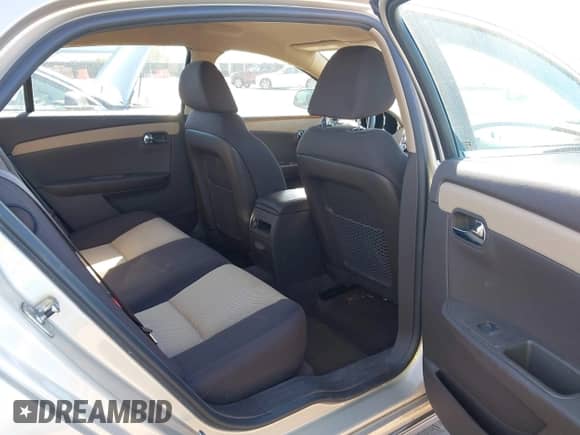 2010 Chevrolet Malibu 1LT с VIN 1G1ZC5EB9AF129173, выставлен на аукционе IAAI как лот 43334472 с пробегом 90 024 миль миль и . История ставок и продаж доступна на DreamBid. Изображение 8.