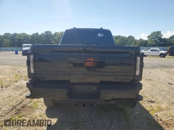 2023 Ford F-250 XL z VIN 1FT7W2BT1PED78938, wystawiony jako Copart lot #65888665 z przebiegiem 14 236 mil mil oraz Nie do naprawy • Non repairable. Historia ofert i sprzedaży dostępna na DreamBid. Obrazek 6.