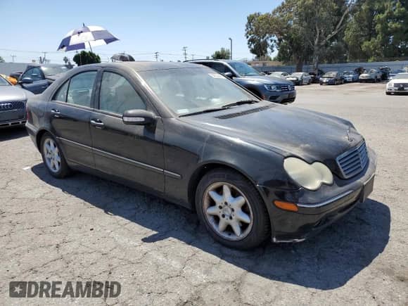 2004 Mercedes-Benz C 240 with VIN WDBRF81J64F453889, listed as a Copart auction lot 59939444 with 167,341 mi miles and Salvage title. Bid and sale history available at DreamBid. Image 4.