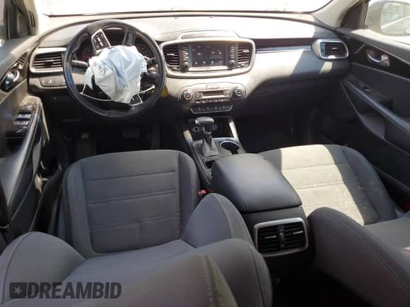 2020 Kia Sorento L with VIN 5XYPG4A30LG635986, listed as a Copart auction lot 71198065 with 93,315 mi miles and Salvage title. Bid and sale history available at DreamBid. Image 8.